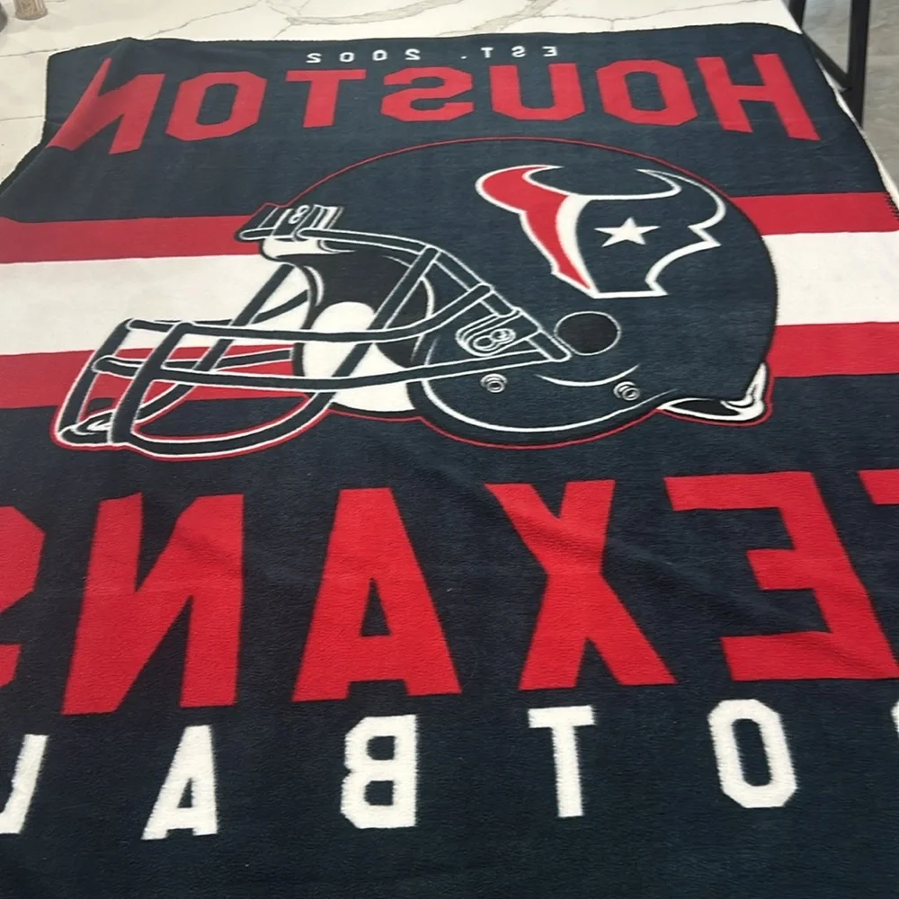 Northwest Make It‎ Official Houston Texas Throw.